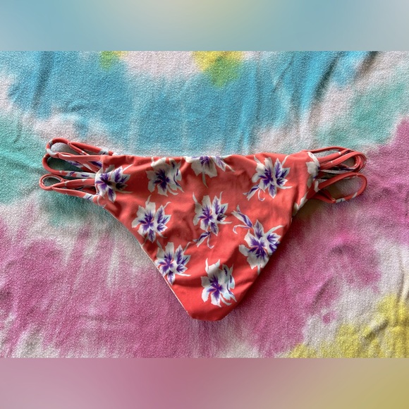 ACACIA SWIMWEAR - Vintage Aloha bottoms (med) - Picture 2 of 6